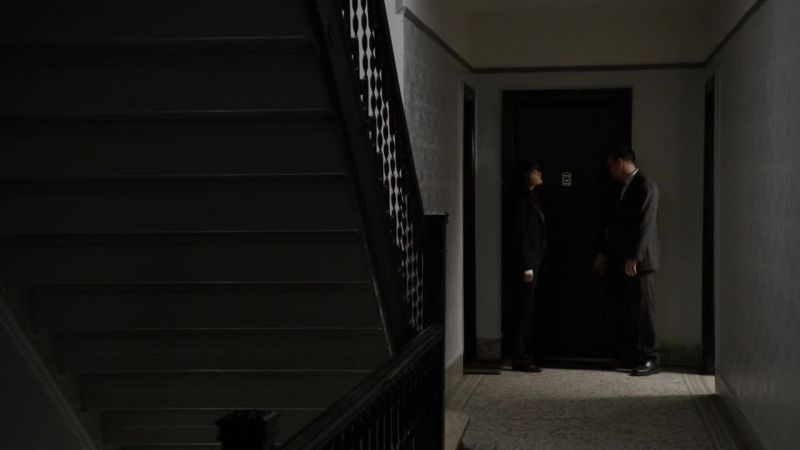 Come on, police! Open up!