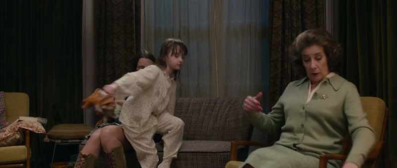 Come on, sweetheart. Let granny do your tangles