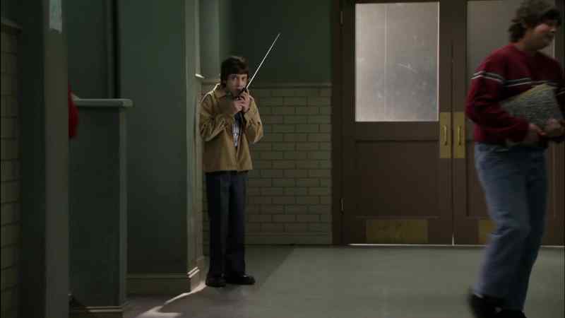Come on. The hallway's getting empty