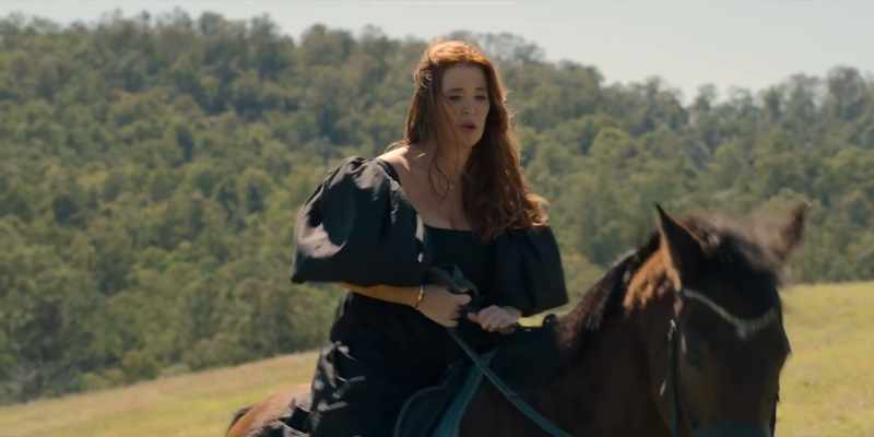 Come on! Yah! Yah! Yah! -(HORSE SNORTS)