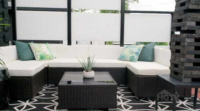 Coming out the back, super comfortable space, inviting