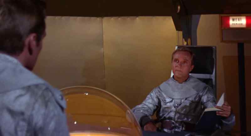 Commander, aren't you gonna eat dinner?