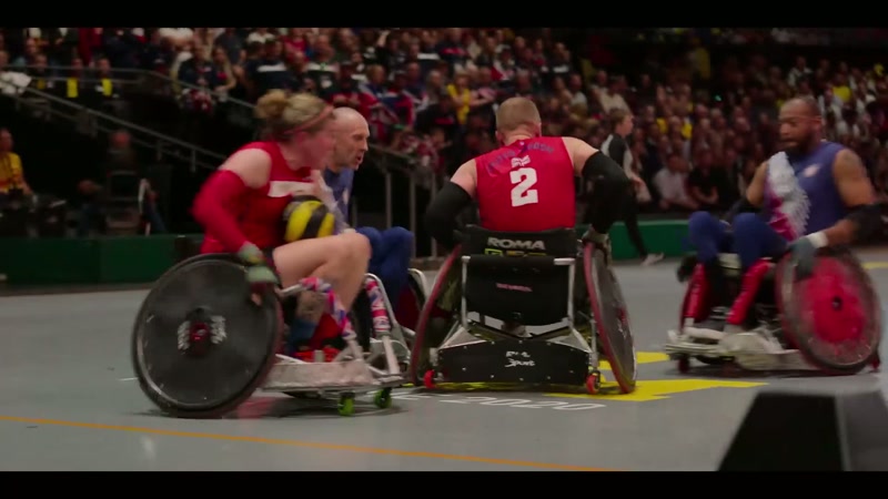 [commentator 1] Vicki Ross with the ball
