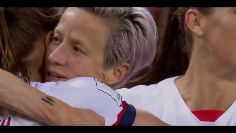 [commentator 18] …free kick from Rapinoe