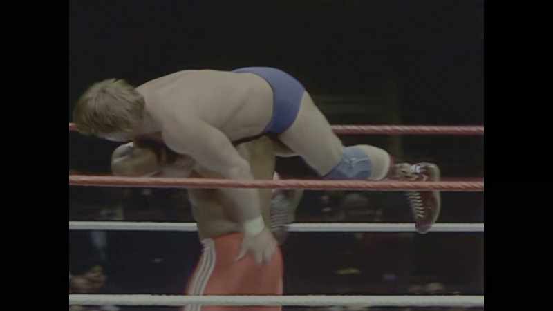 [commentator] Going nose-to-nose