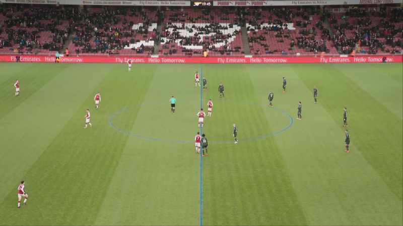 [commentator] It's a chance for Manchester City