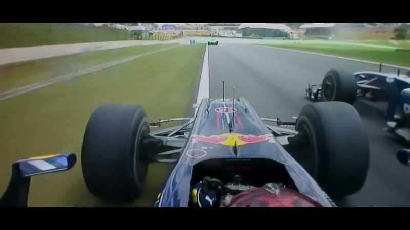 [commentator] Oh, is that Vettel on the grass going into six and seven?