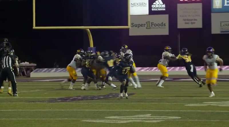 COMMENTATOR: Samuels, shotgun. Takes the snap. He does want to throw