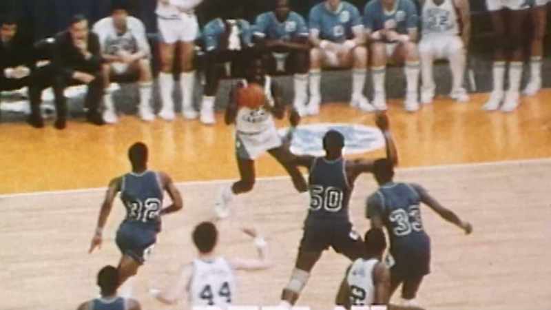 [commentator] ...shot. Jordan!