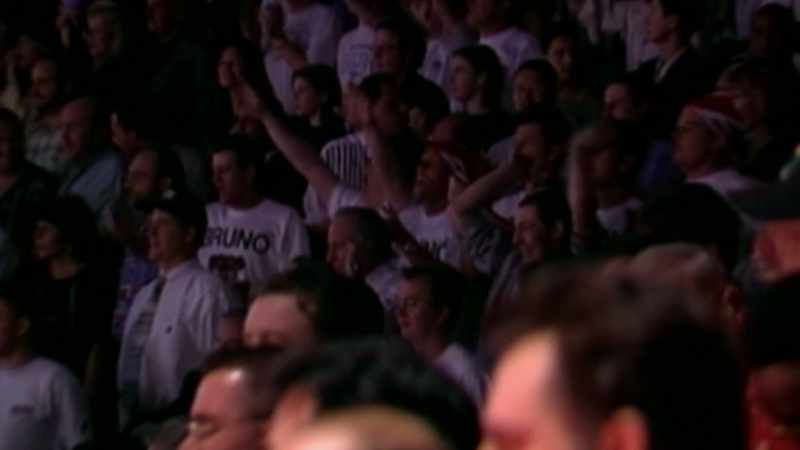 [Commentator] You can hardly hear yourself