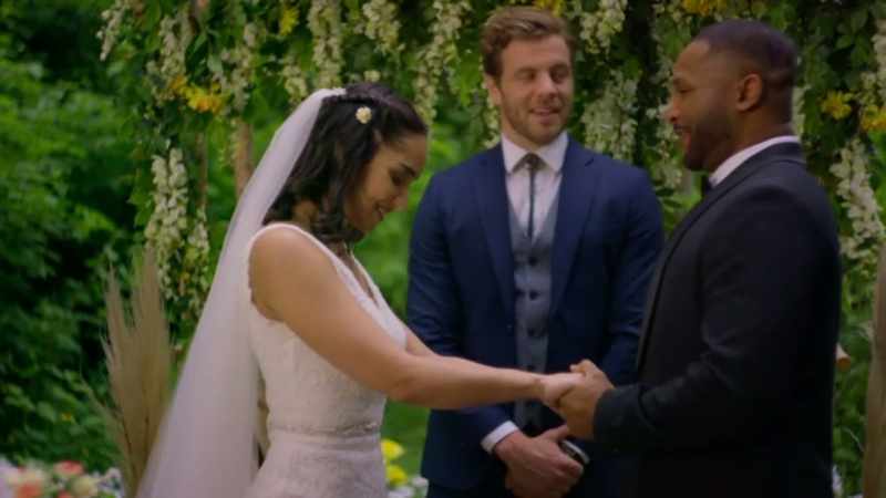 Como oficiante de casamento do estado de Washington