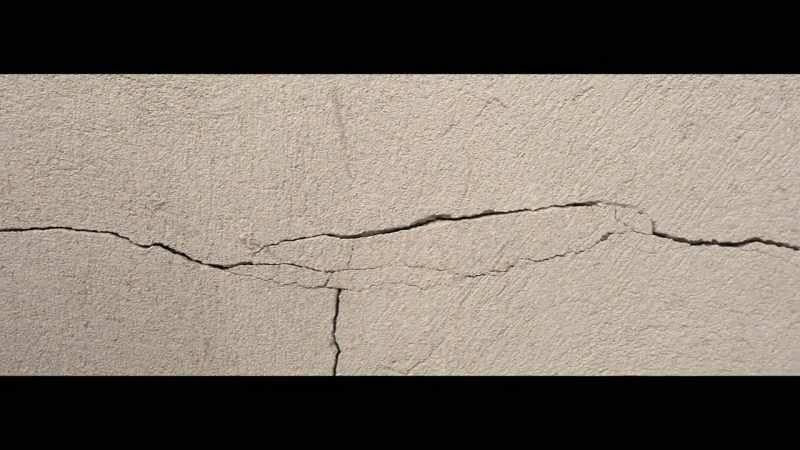 � Concrete emits heat as it cures