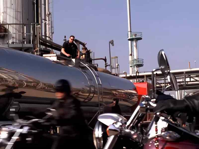 Connect the tank to the pump!