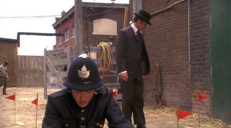 Constable Higgins, how are the shoe impressions coming along?