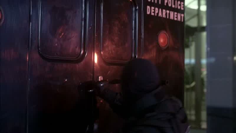 COP 3: All right, come on, let's hustle, hustle, hustle