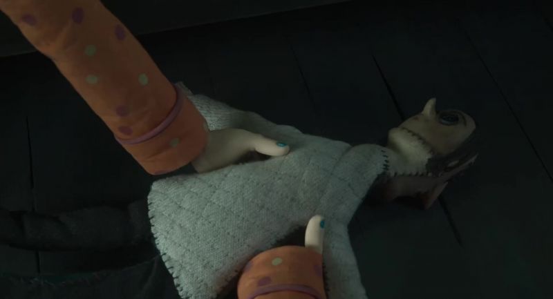 (CORALINE GASPS)