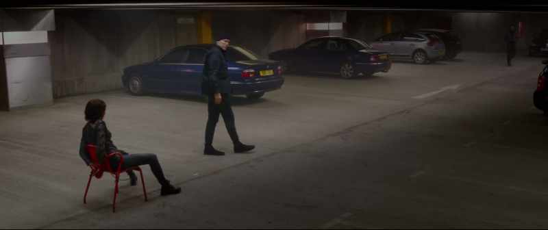 [coughs] -Courier!