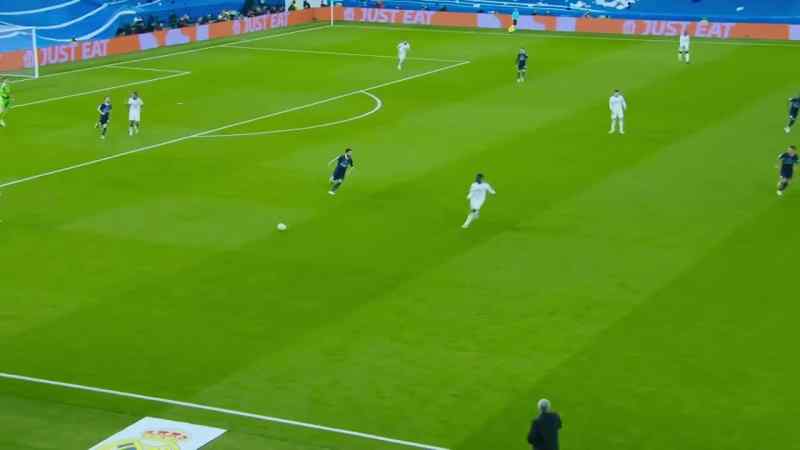 Courtois kicks and Camavinga has the advantage