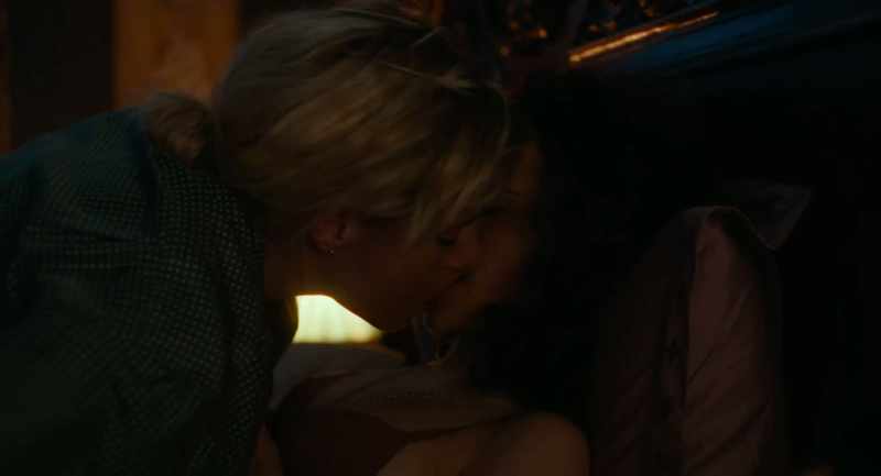 [ Creaking ]