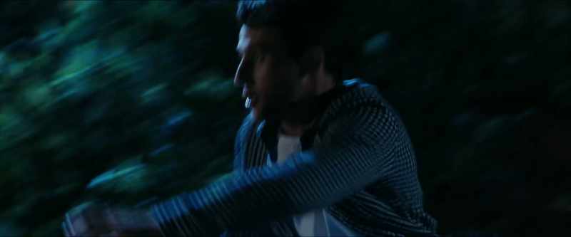 [creature roaring]
