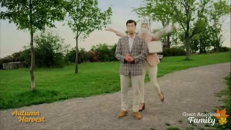 Cred că da. - Bine. Trei, doi, unu