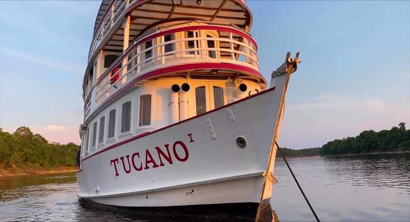 [crickets chirping]