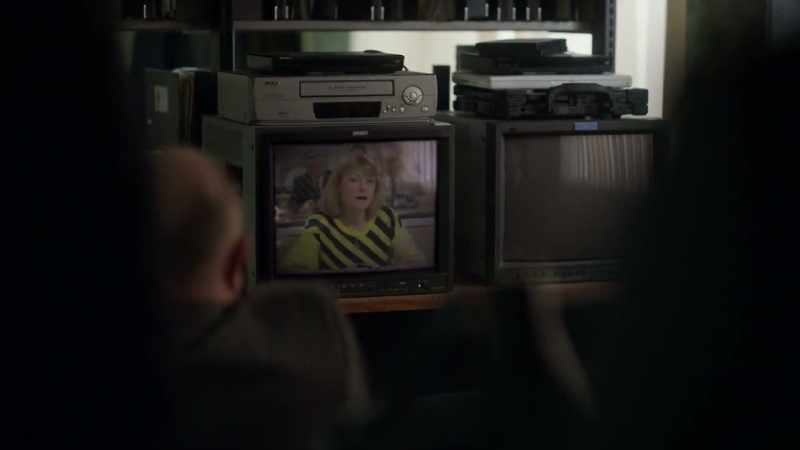 CRIMEWATCH THEME TUNE PLAYS