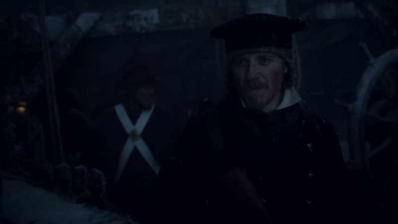 Crispe! Get below, alert the men. Now!
