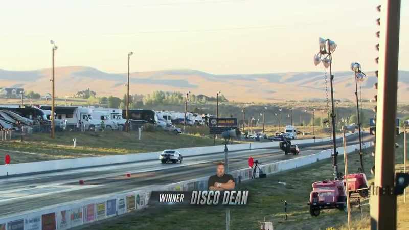 [crowd cheering] - [Boosted] Disco Dean