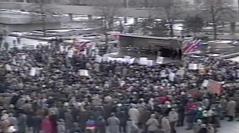 [CROWD CLAMORING] - [MAN] We Ukrainians born
