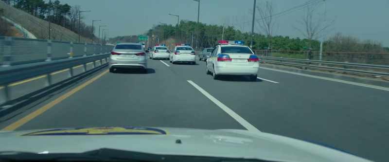 Cruiser 1, moving to target's right side