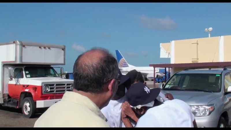Cuando bajó del avión