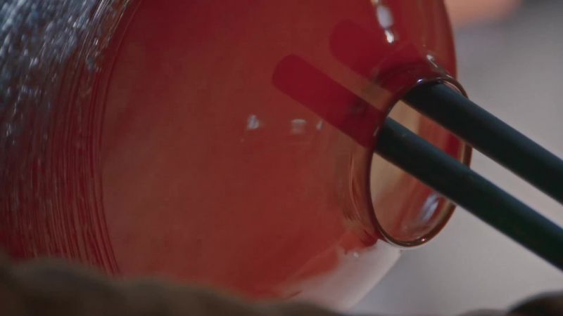 Curiously, all molten glass looks the same
