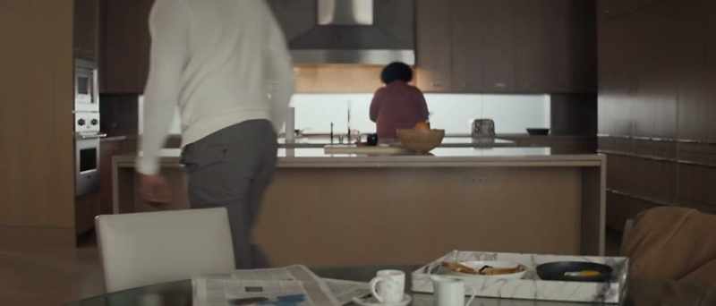 [cutlery clanking]