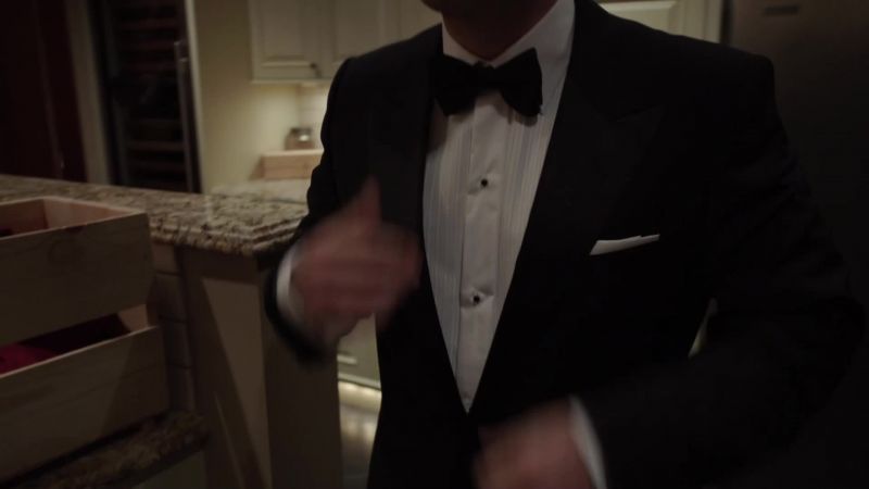 [cutlery and dishes clattering]