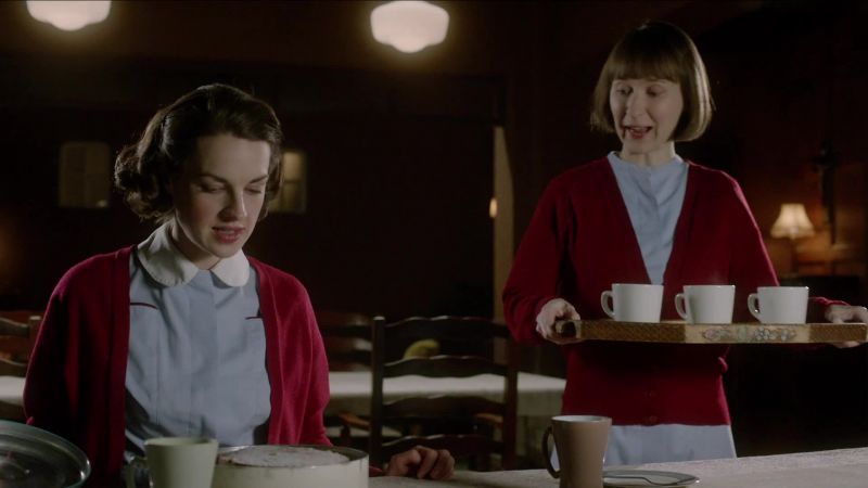 Cynthia, there's a whole cake in this tin