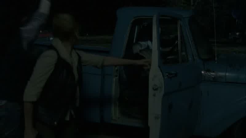 Dad. - Get in! - Dad!