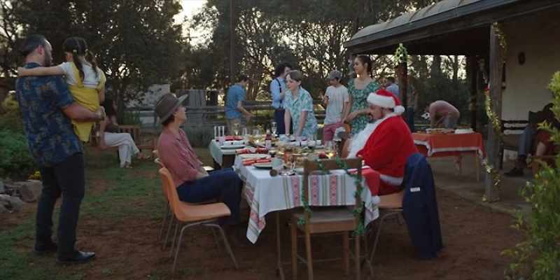 DAISY: I know you're Santa