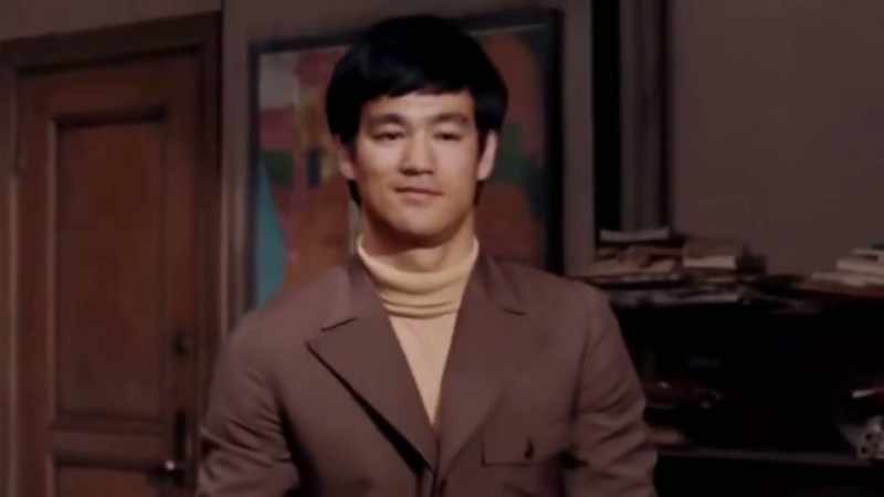 dan tentu saja Bruce ingin melakukannya