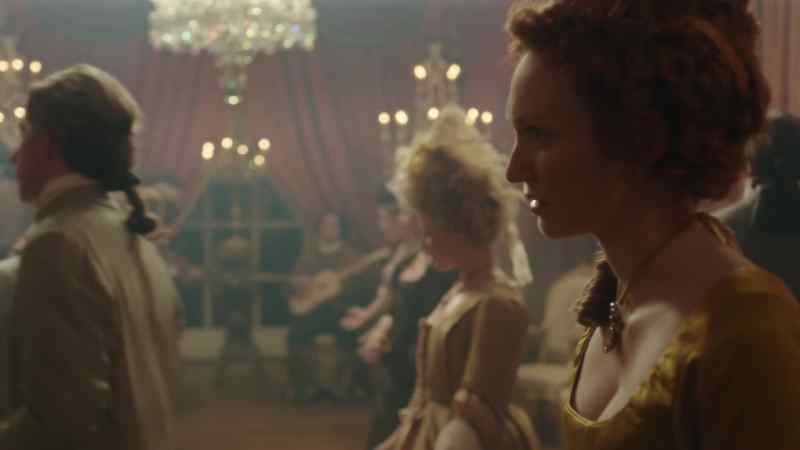 (dancers applaud as music ends)