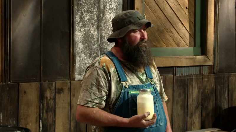Daniel, creamy, thick, smooth. A little lacking on peach