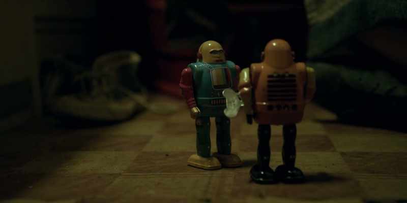 DARCY: Ahh! -(ROBOTS WHIRR)