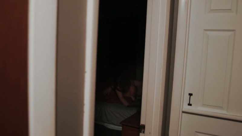 (dark music) (heart beats)