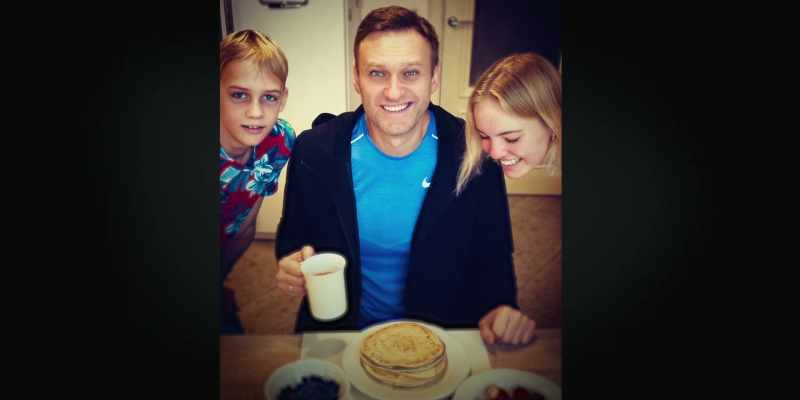 Dasha: To have your dad