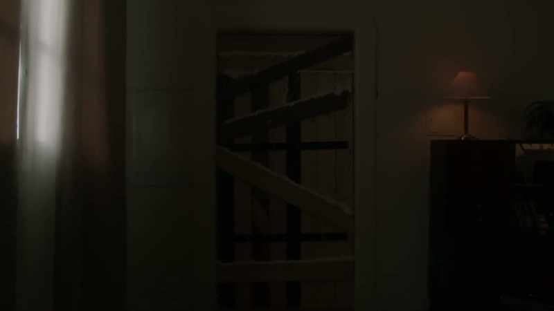 [Daune] The owner boarded up the room