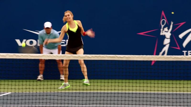 DAVENPORT: A huge Janssen forehand