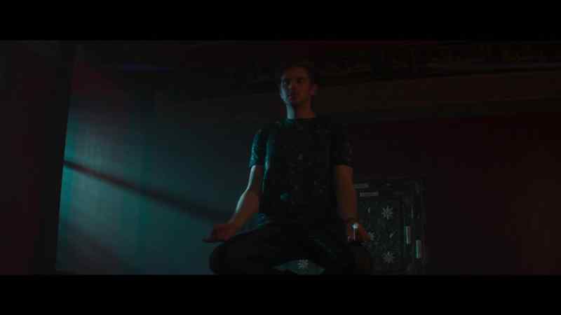 DAVID 1: David, wake up