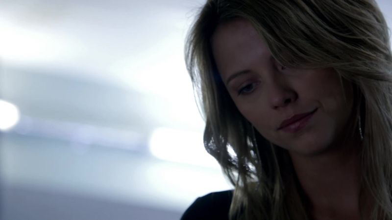 (Davina and Kol chanting)