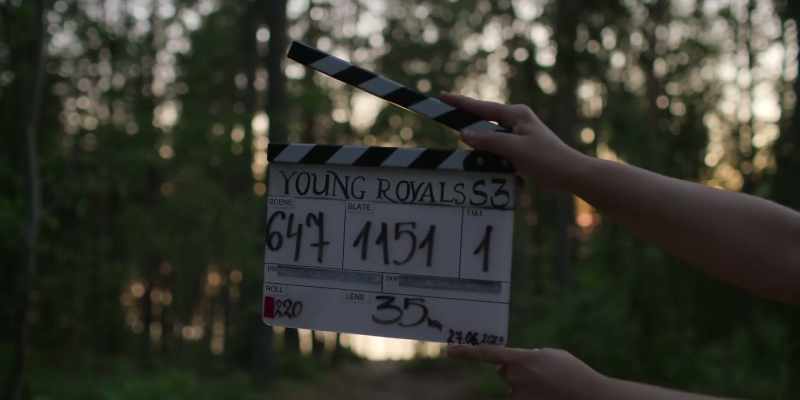 �� Days behind us, years gone by ♪