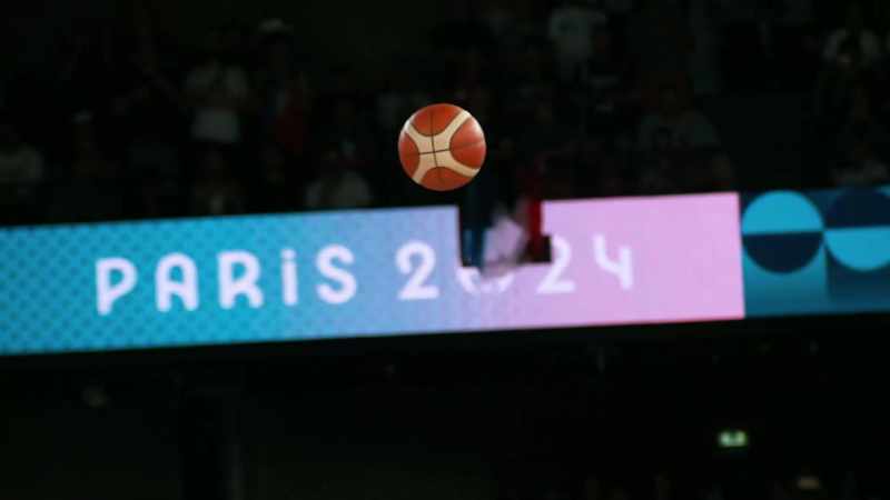 De vuelta a Curry, ¡con doble marca!
